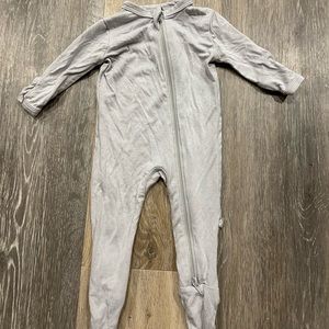 KYTE baby footie(I believe it’s slate)